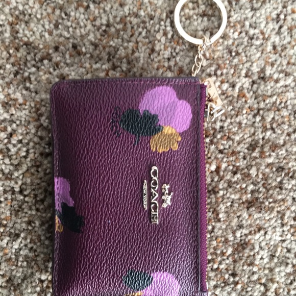 Coach - Picture 1 of 1